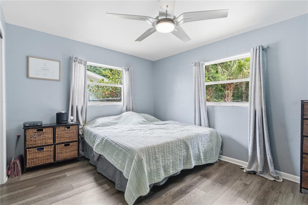 1609 CLEARVIEW AVENUE photo 8