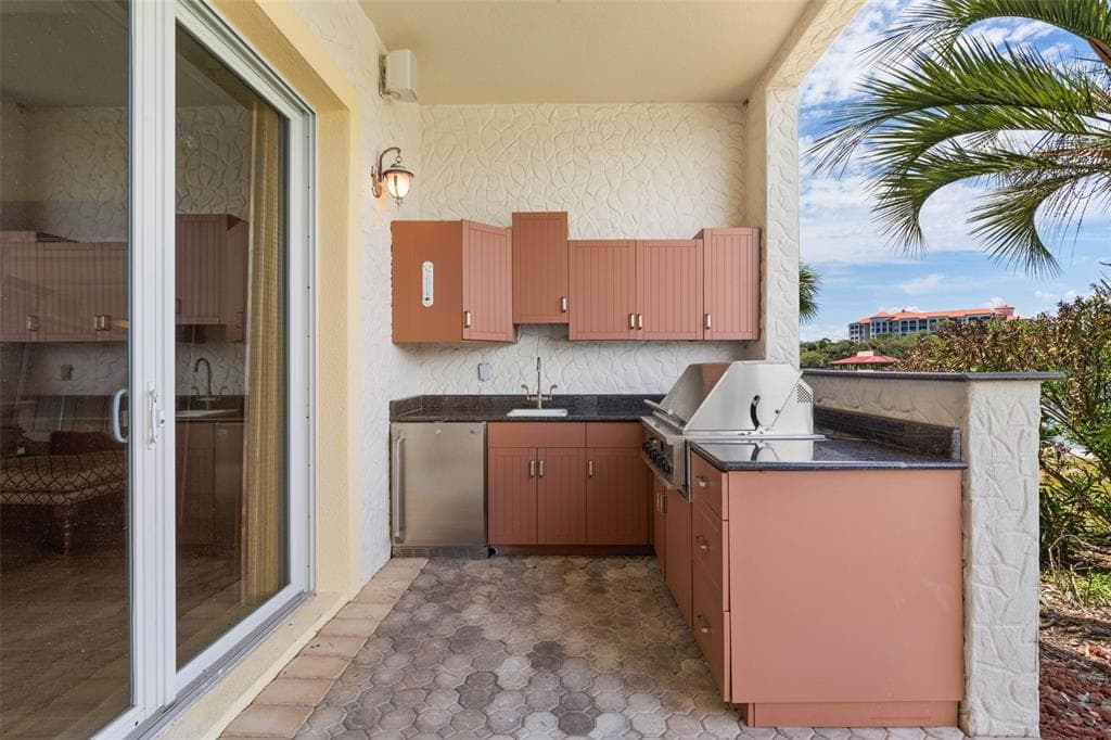 224 YACHT HARBOR DRIVE photo 23