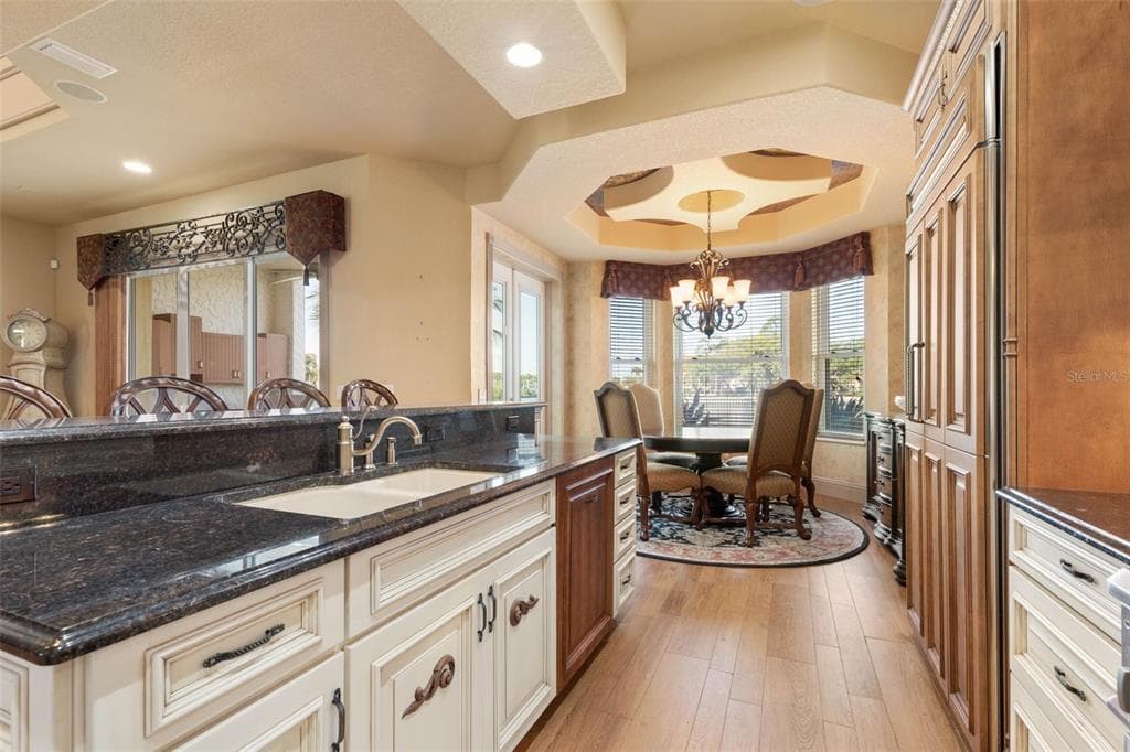 224 YACHT HARBOR DRIVE photo 12