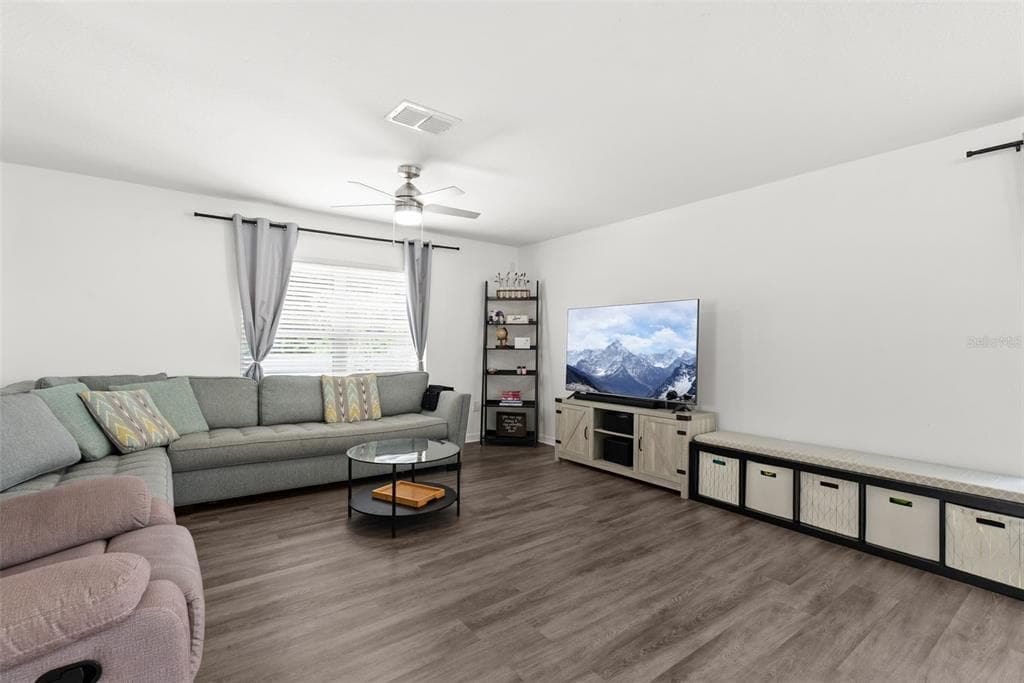12607 CHENWOOD AVENUE photo 7