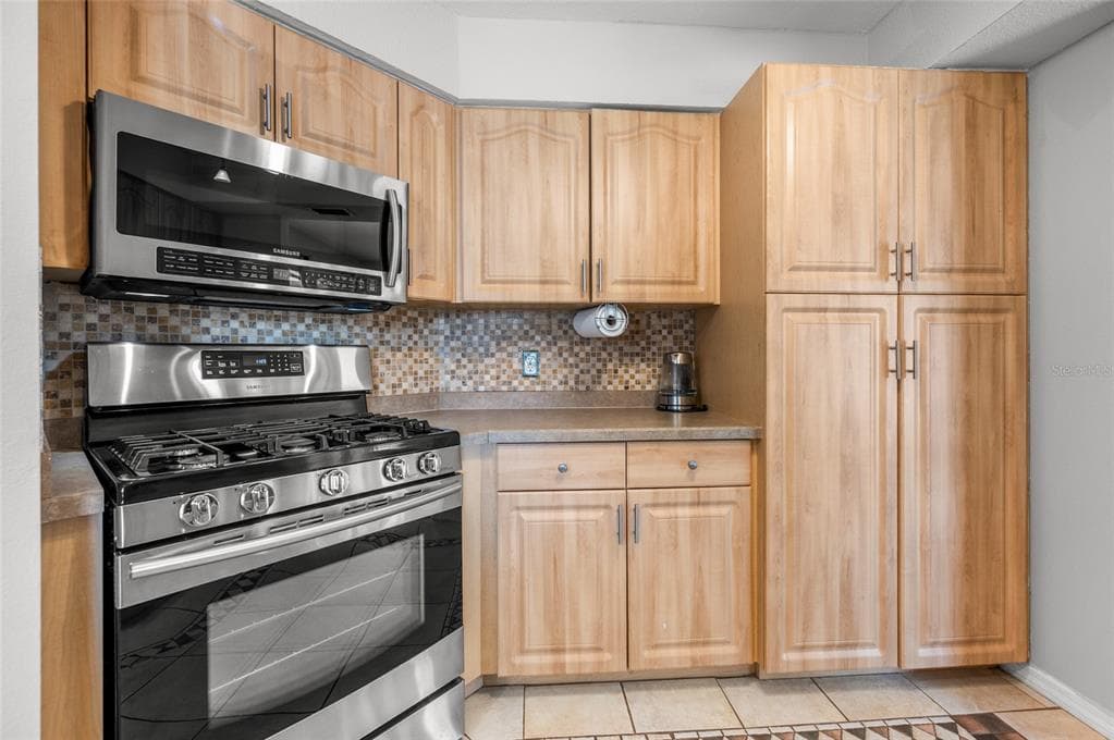 3098 MAUCK TERRACE photo 14