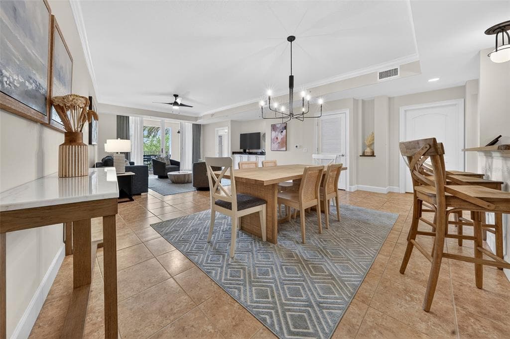 102 YACHT HARBOR DRIVE 365 photo 3