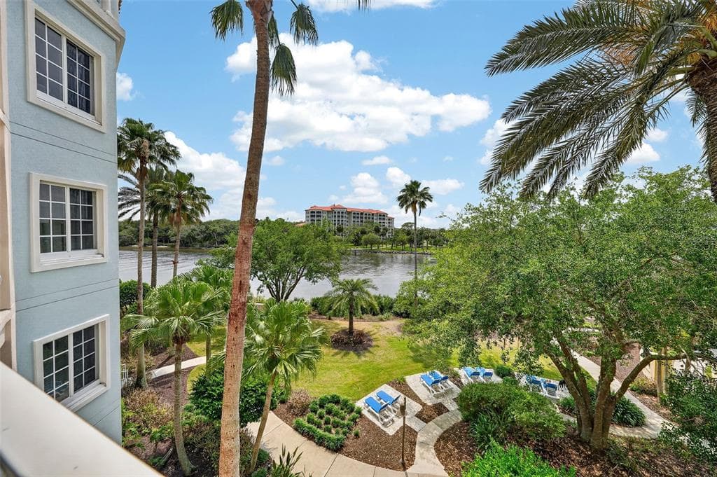 102 YACHT HARBOR DRIVE 365 photo 25