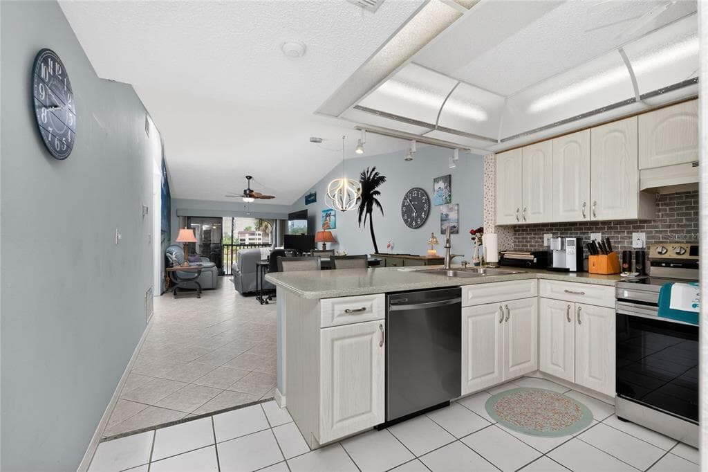 23465 HARBORVIEW ROAD 1026 photo 10