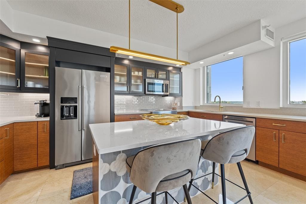 1180 GULF BOULEVARD 401 photo 7