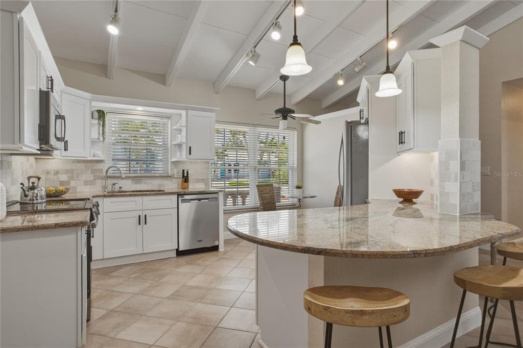 324 173RD AVENUE E photo 11