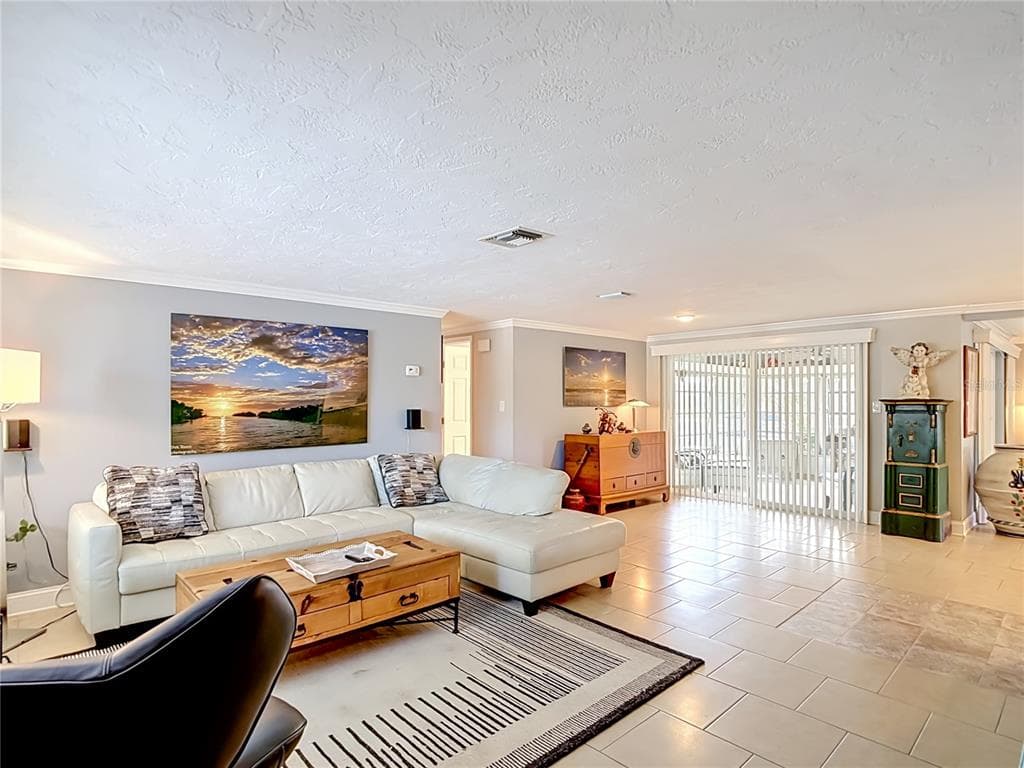4237 HEADSAIL DRIVE photo 4