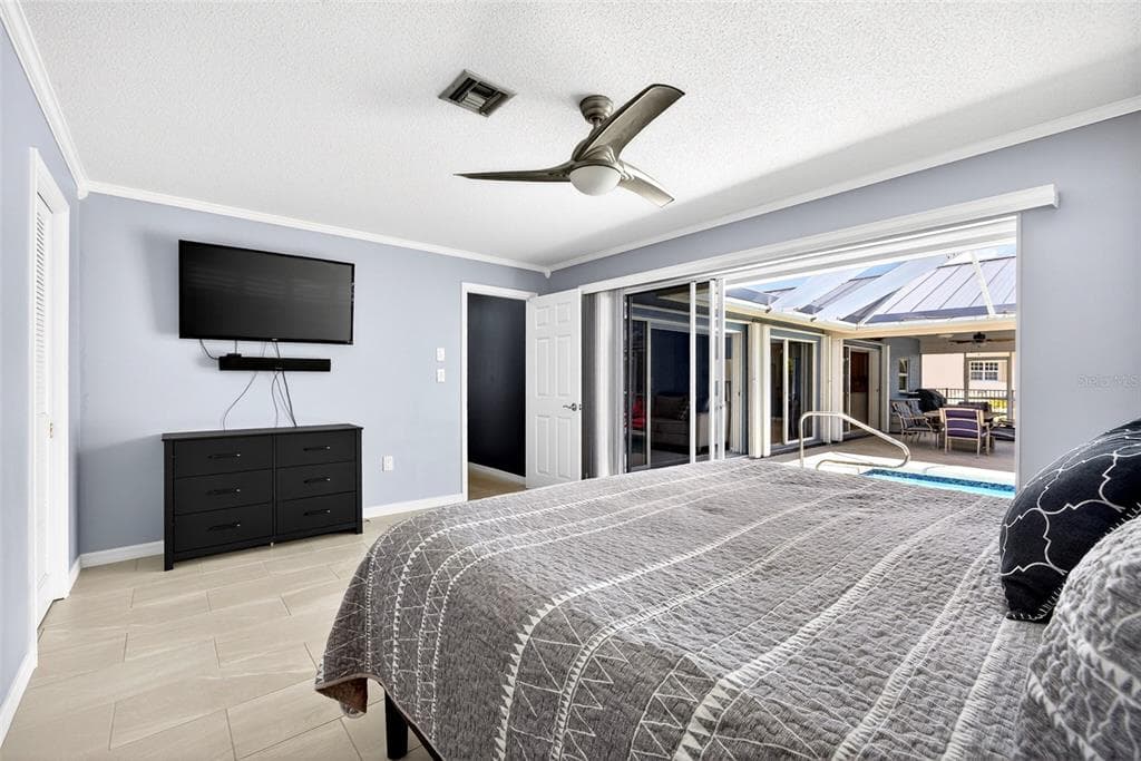 586 BAL HARBOR BOULEVARD photo 24
