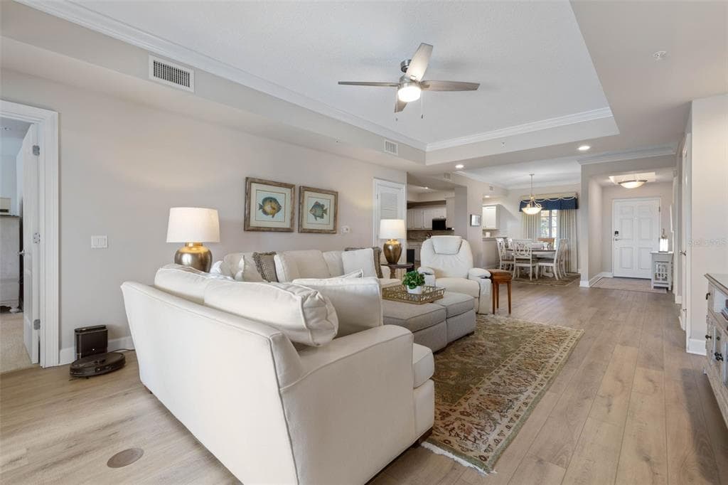 102 YACHT HARBOR DRIVE 371 photo 19