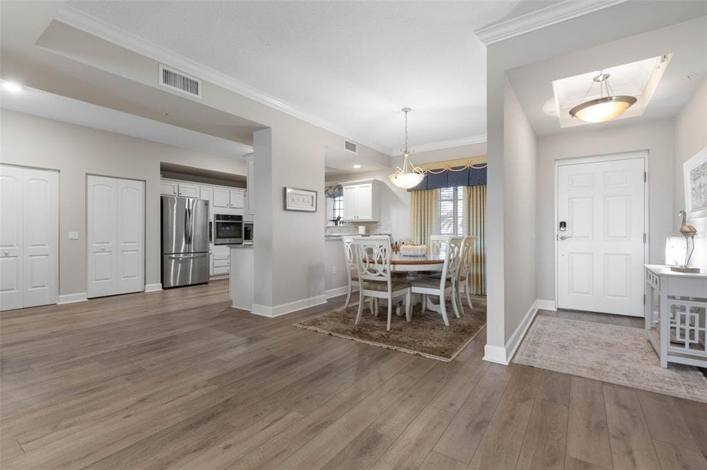102 YACHT HARBOR DRIVE 371 photo 8