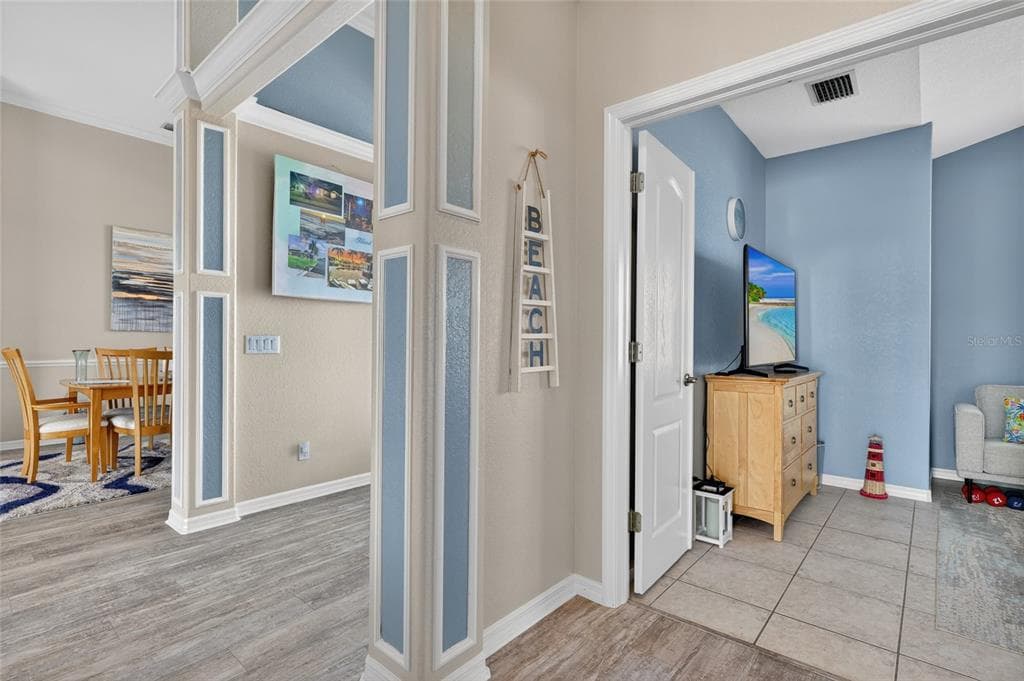 9348 SPRING CIRCLE photo 7