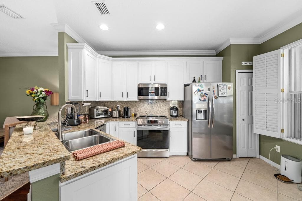 14072 WATERVILLE CIRCLE photo 12