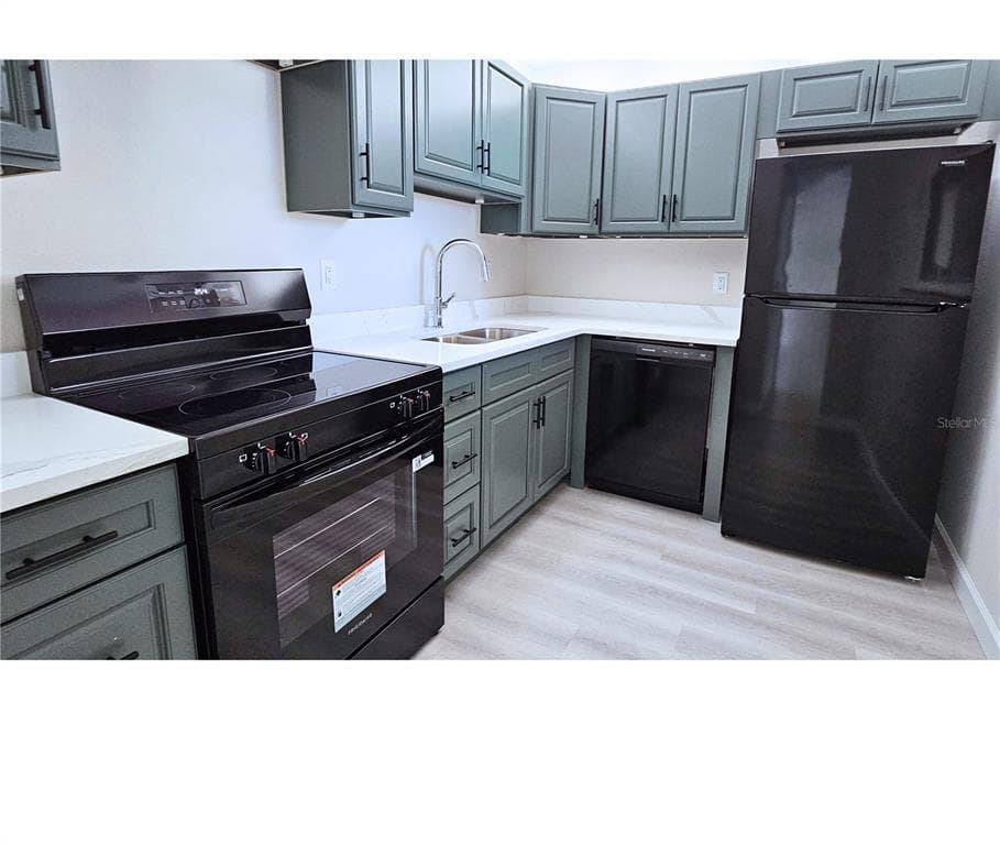 7560 BAY ISLAND DRIVE S 149 photo 7