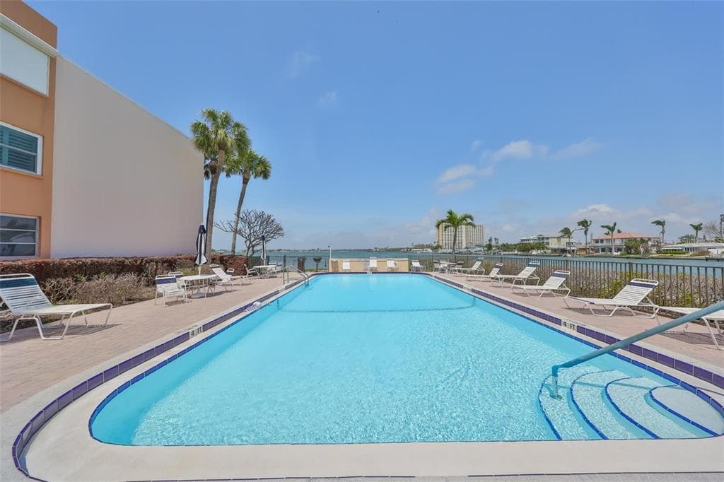 7560 BAY ISLAND DRIVE S 149 photo 20