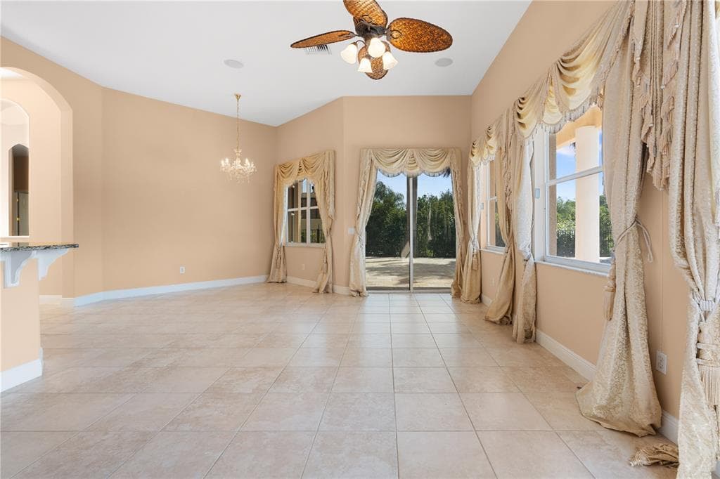 10603 CAYMAN ISLE COURT photo 25