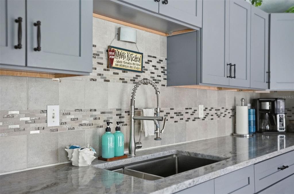 6907 CLARK STREET photo 16