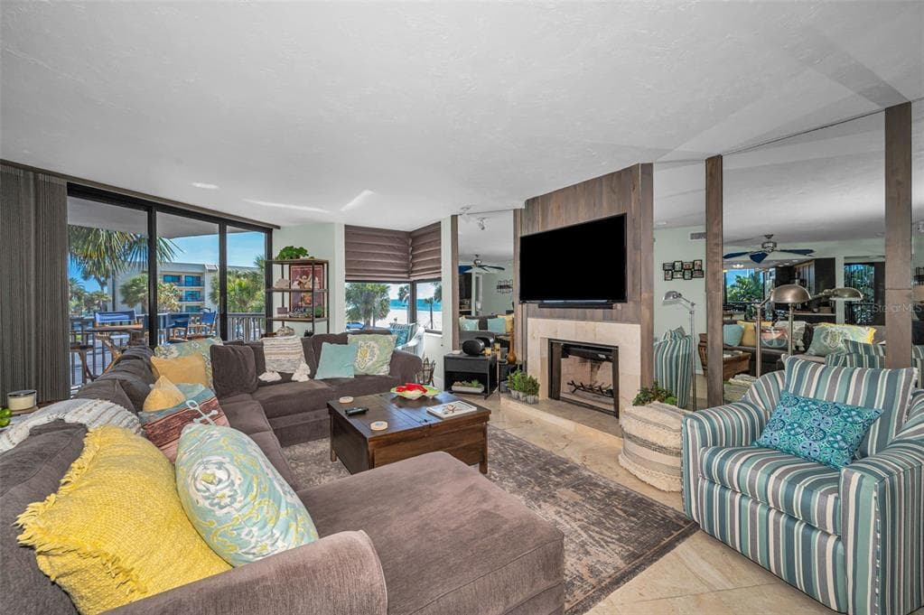 1660 GULF BOULEVARD 208 photo 25