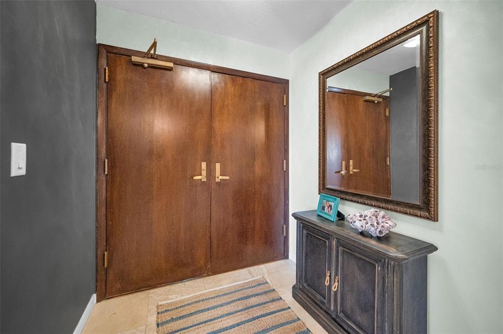 1660 GULF BOULEVARD 208 photo 21