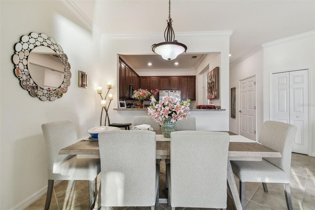 20252 LAGENTE CIRCLE photo 14