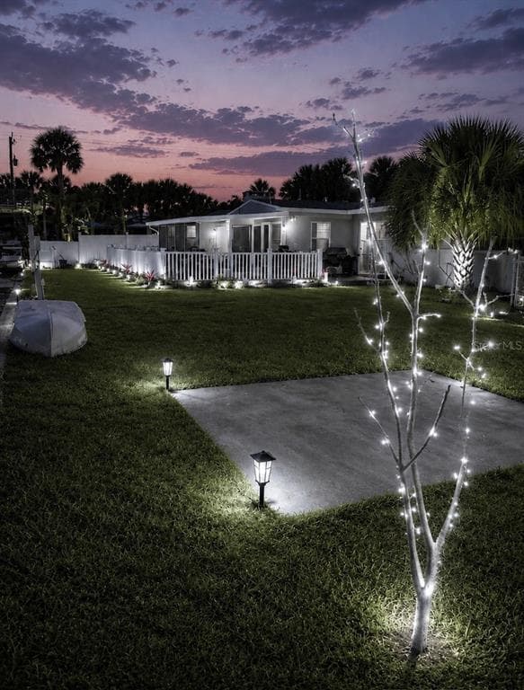 1623 WAVECREST STREET photo 24