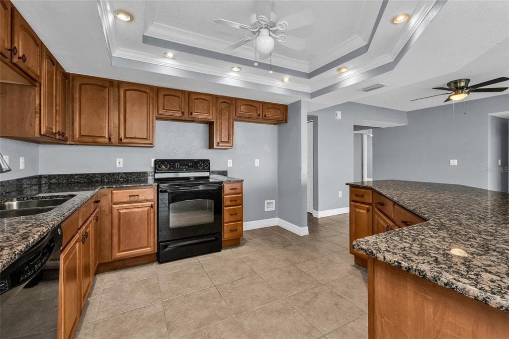 101 N MARION COURT 213 photo 6