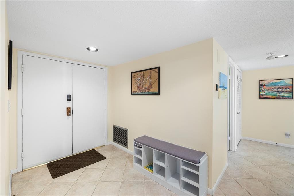 1460 GULF BOULEVARD 412 photo 12