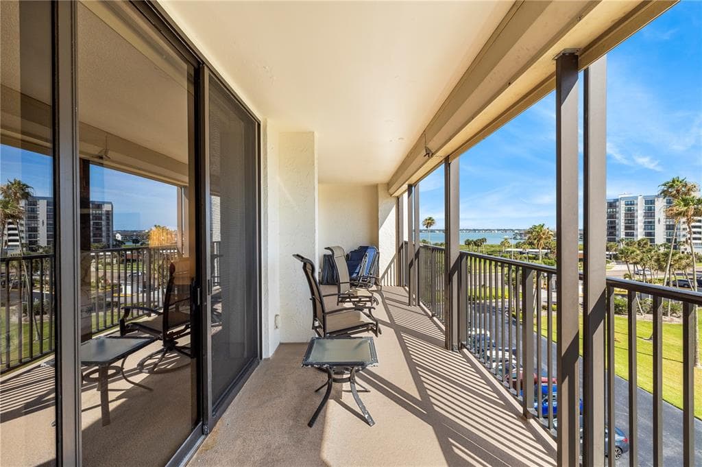 1460 GULF BOULEVARD 412 photo 25