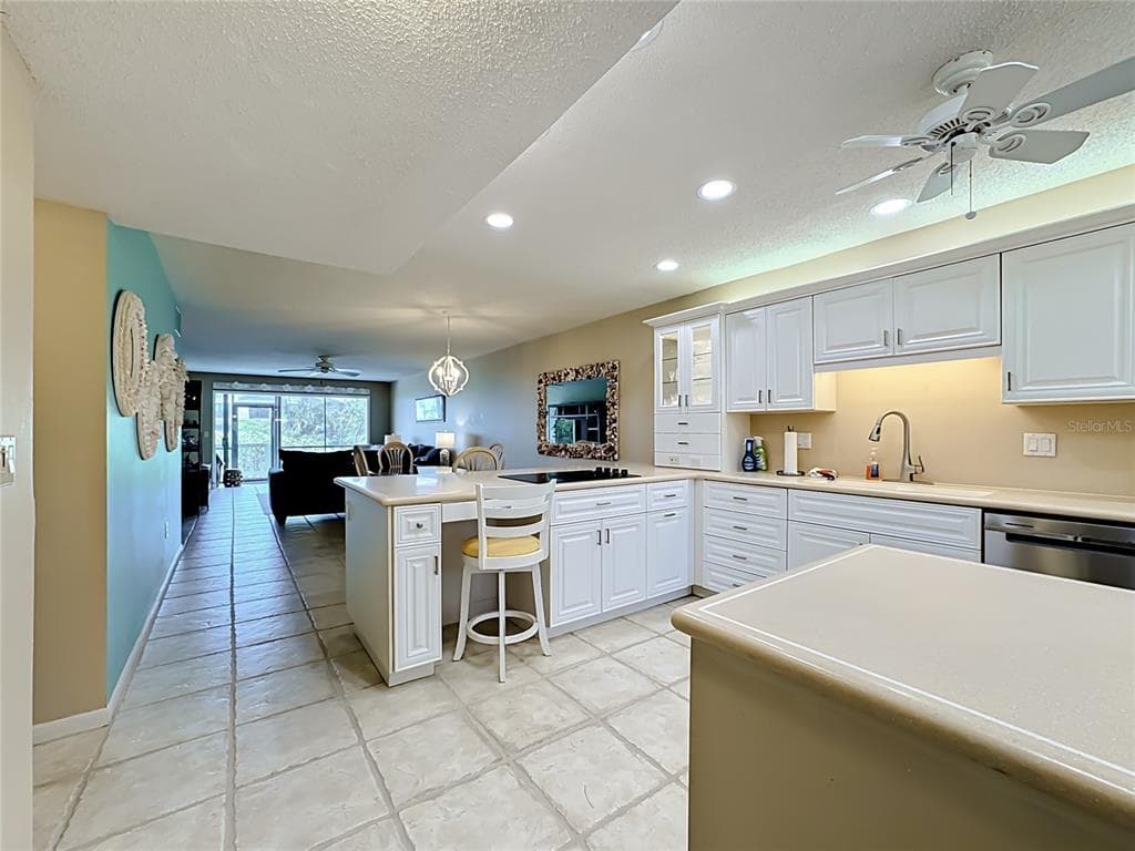 1515 PELICAN POINT DRIVE BA185 photo 8