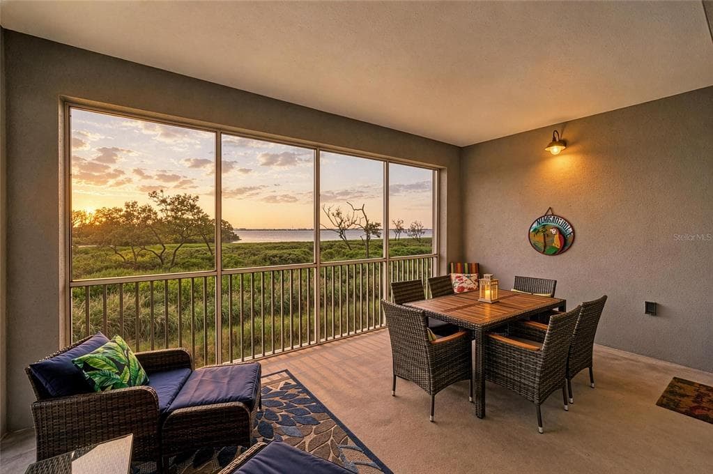 392 ARUBA CIRCLE 102 photo 2