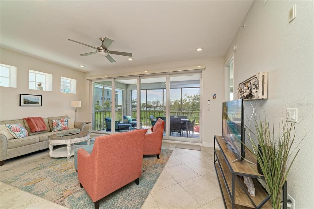 392 ARUBA CIRCLE 102 photo 16
