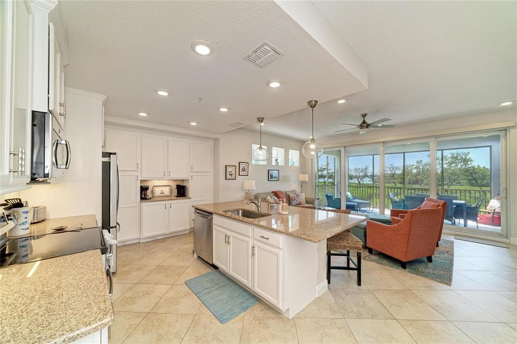 392 ARUBA CIRCLE 102 photo 5