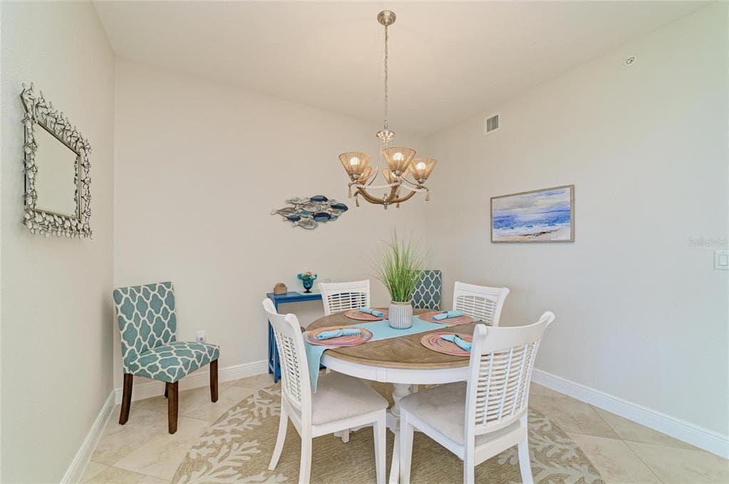392 ARUBA CIRCLE 102 photo 15