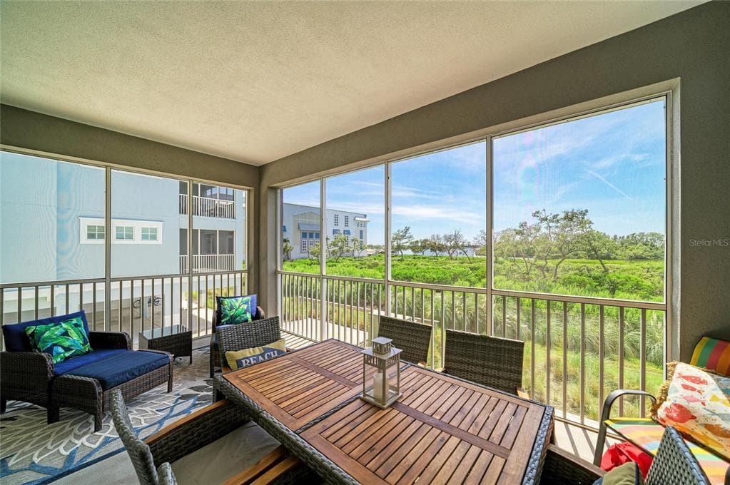 392 ARUBA CIRCLE 102 photo 19