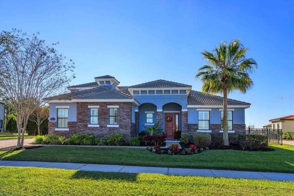 15532 AVENUE OF THE ARBORS 4