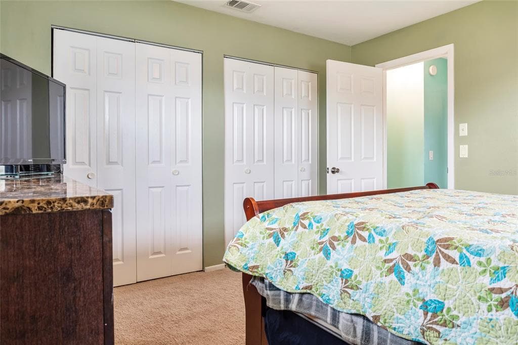140 BARRE DRIVE NW photo 17
