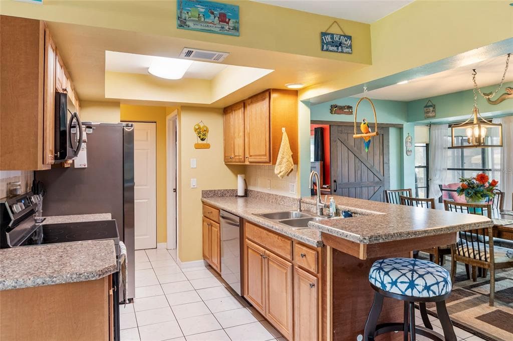 140 BARRE DRIVE NW 5