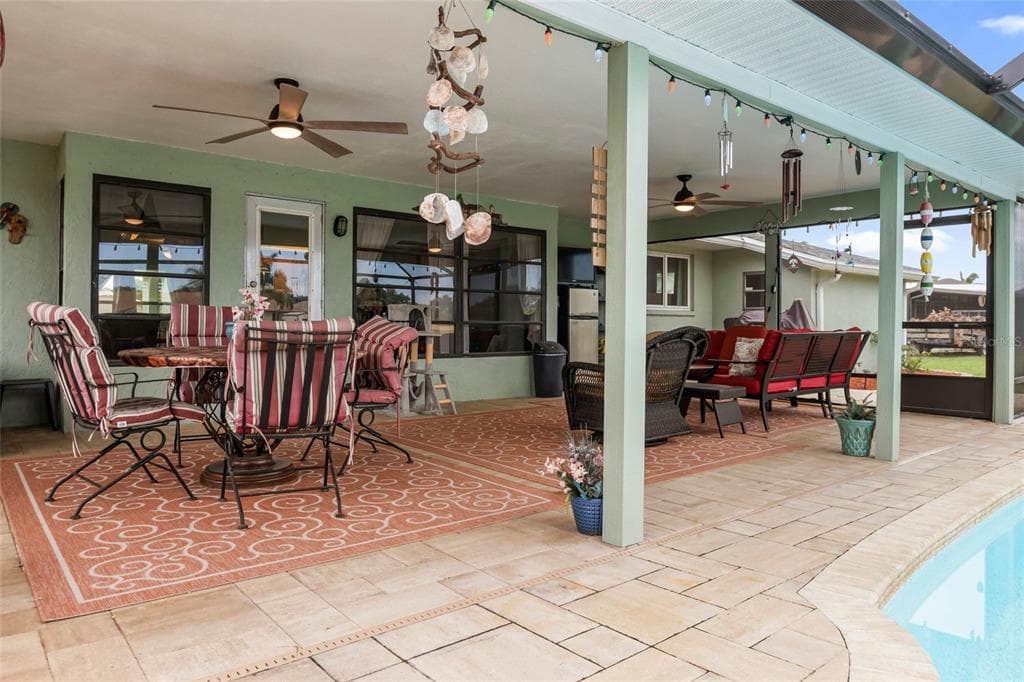 140 BARRE DRIVE NW photo 20