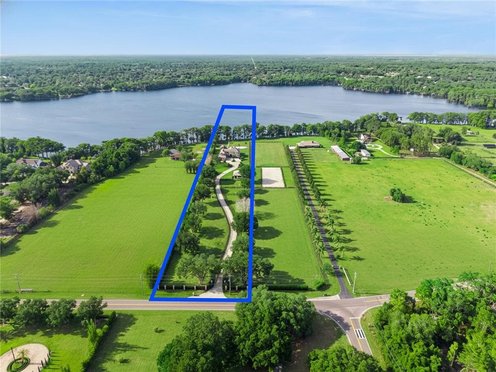 746 LAKE MILLS ROAD 3