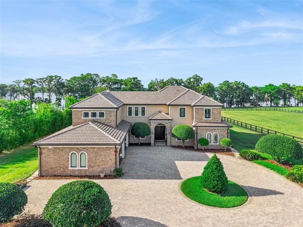 746 LAKE MILLS ROAD 1