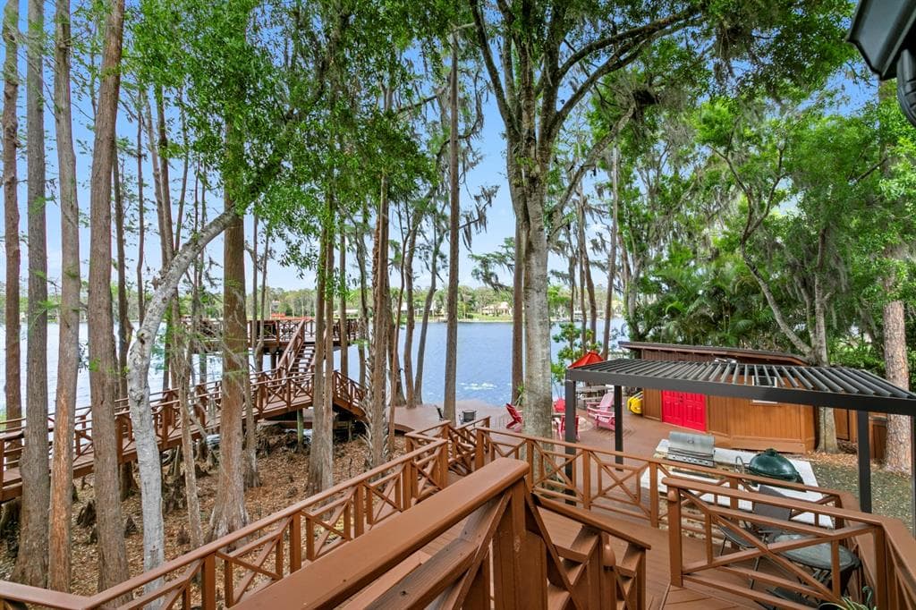 8817 ROBERTS ROAD photo 3