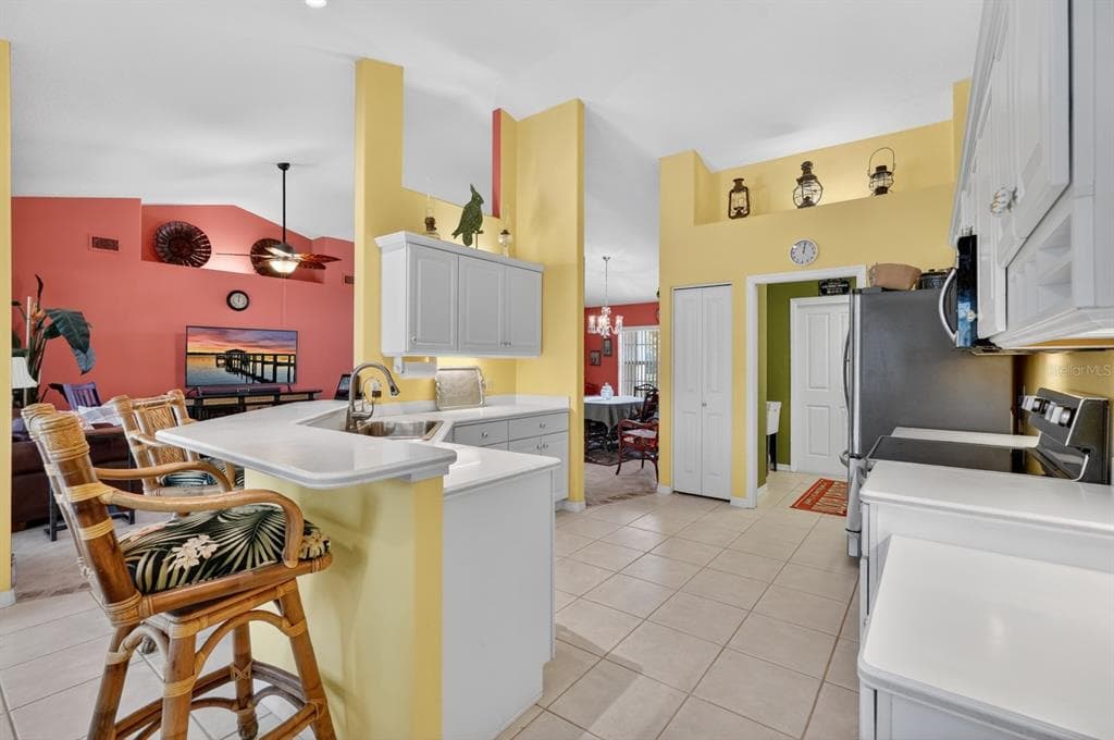15 CRANDON COURT photo 17