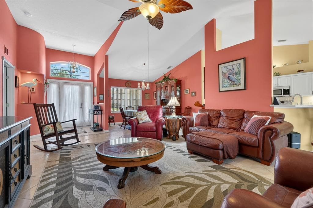 15 CRANDON COURT photo 16