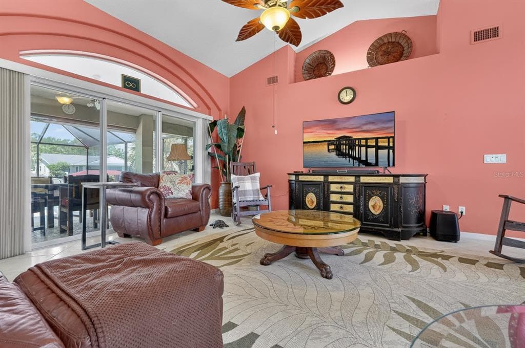 15 CRANDON COURT photo 14