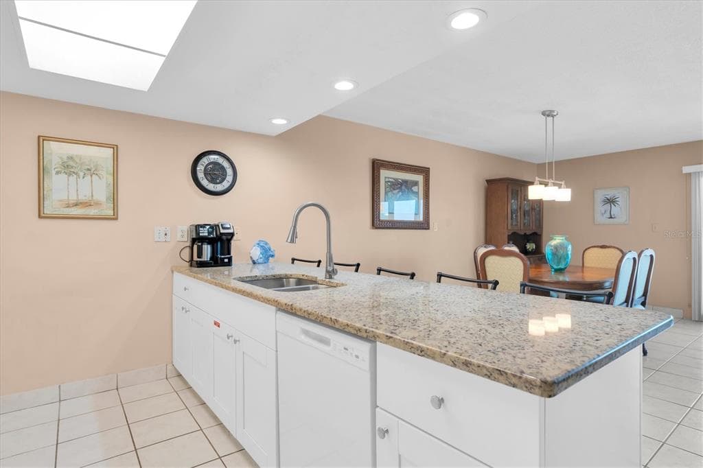 19610 GULF BOULEVARD 308 photo 12