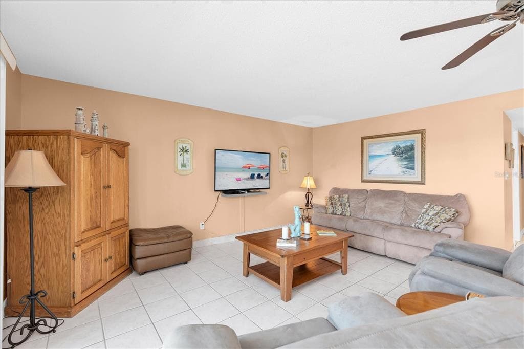 19610 GULF BOULEVARD 308 photo 7