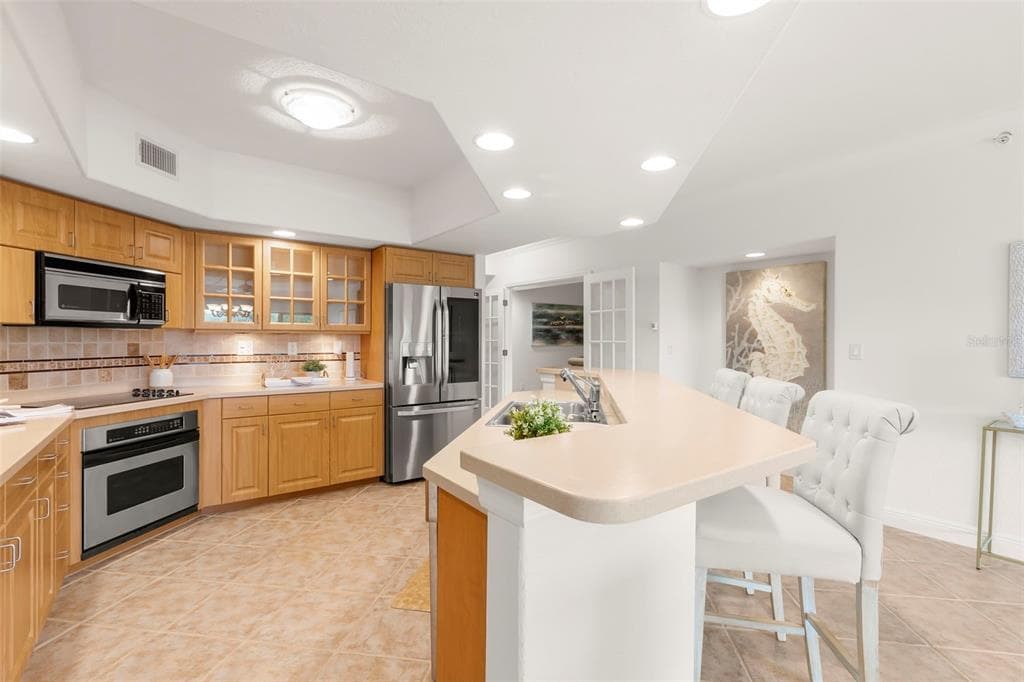 1695 PINELLAS BAYWAY S D1 photo 9