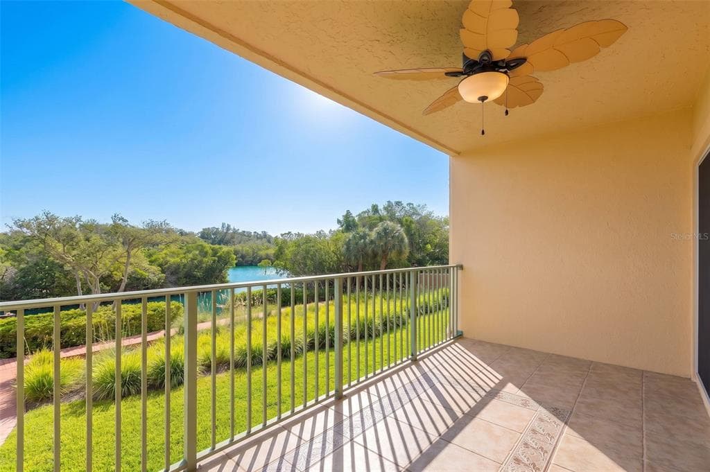 1695 PINELLAS BAYWAY S D1 photo 15