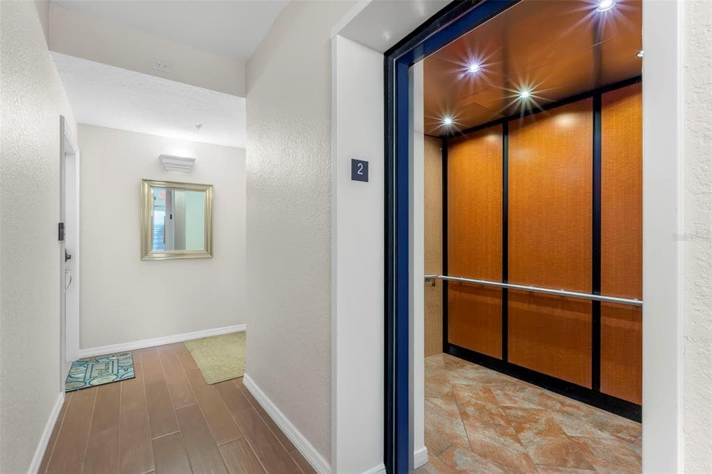 1695 PINELLAS BAYWAY S D1 photo 4