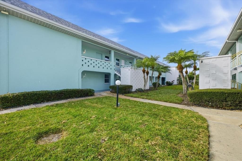 611 GULF DRIVE N #C29 3