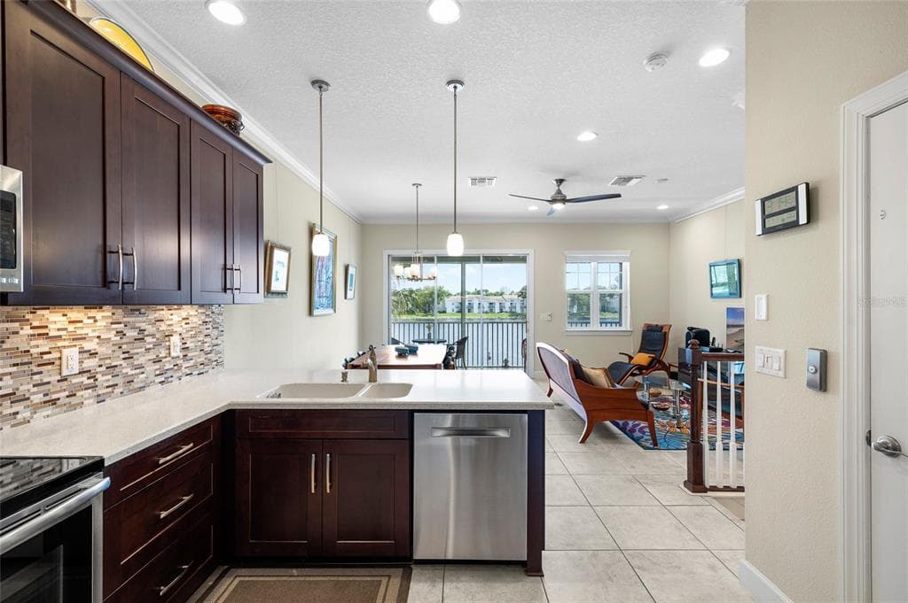 3226 NAUTICAL PLACE S photo 13